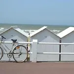 Vue Sur Marais Et 500 M De La *