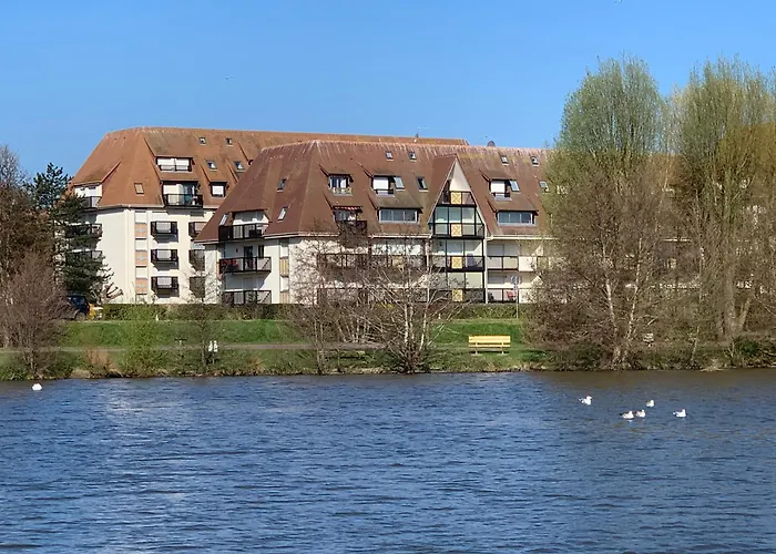 Vue Sur Marais Et 500 M De La *